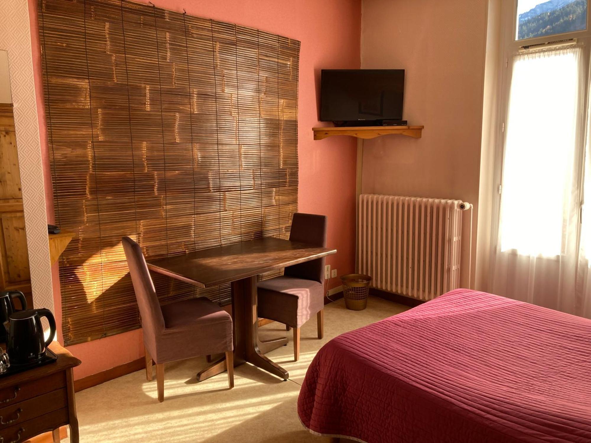 Hotel Victoria Сен-Пьер-де-Шартрёз Экстерьер фото